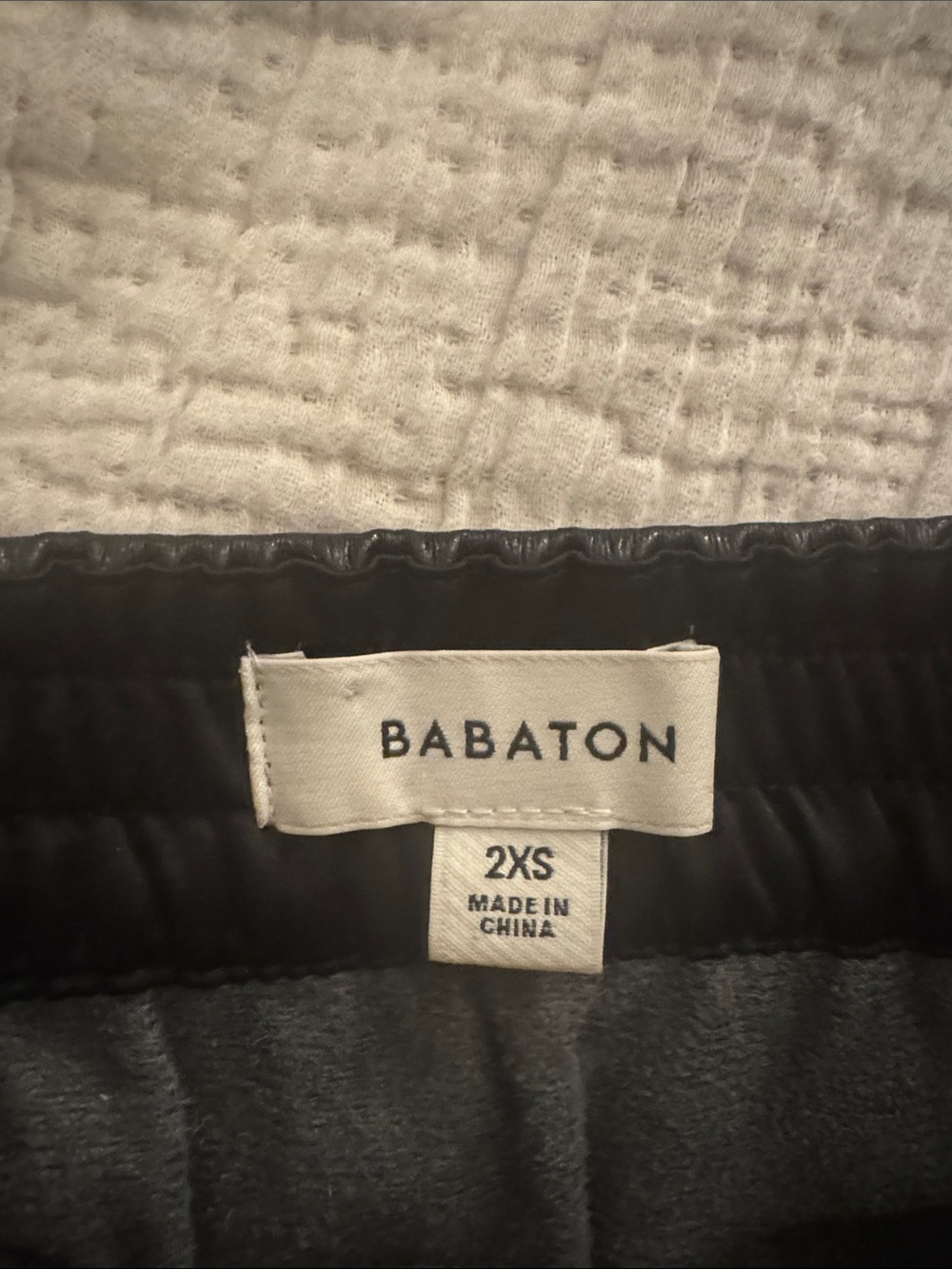 Aritzia Black Faux Leather Elastic-Waist Mini Skirt - Picture 2 of 3